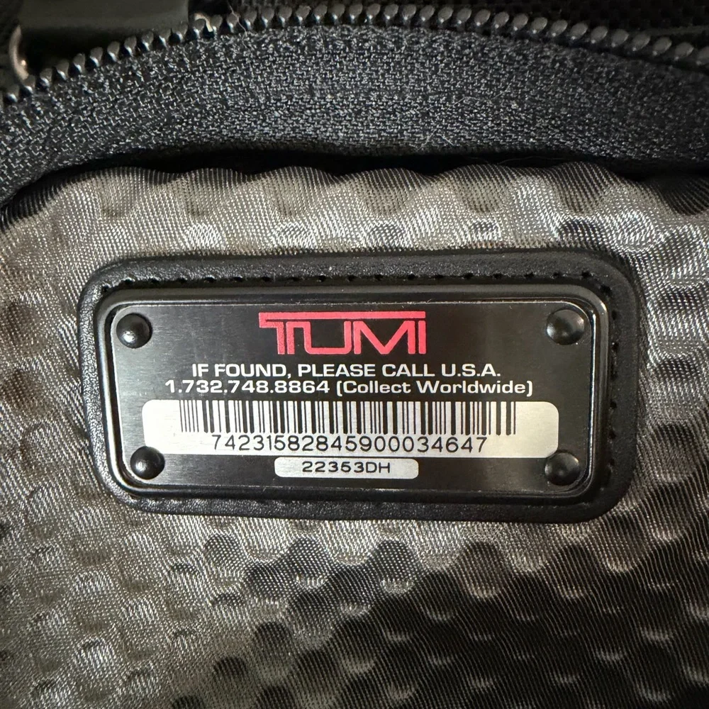 TUMI Alpha 22353DH Expandable Travel Duffel Carry-On Ballistic Nylon Black